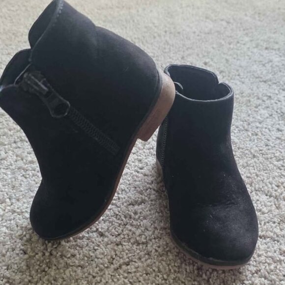 Cat & Jack girl Toddler Boots size 6 - Picture 3 of 4
